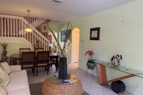 Townhouse in Miramar, Florida 4 bedrooms, 168.62 sq.m. № 2085189 - photo 4