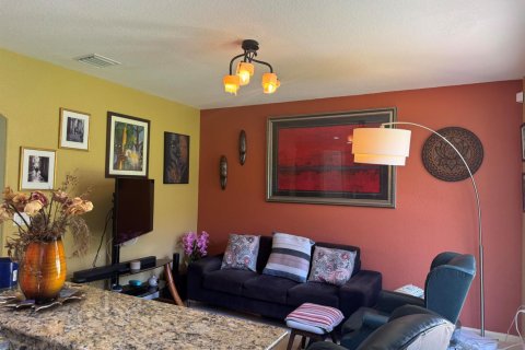 Townhouse in Miramar, Florida 4 bedrooms, 168.62 sq.m. № 2085189 - photo 22
