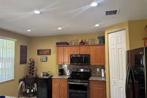 Townhouse in Miramar, Florida 4 bedrooms, 168.62 sq.m. № 2085189 - photo 18