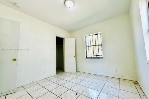 Immobilier commercial à vendre à Miami, Floride: 144.93 m2 № 1934805 - photo 8