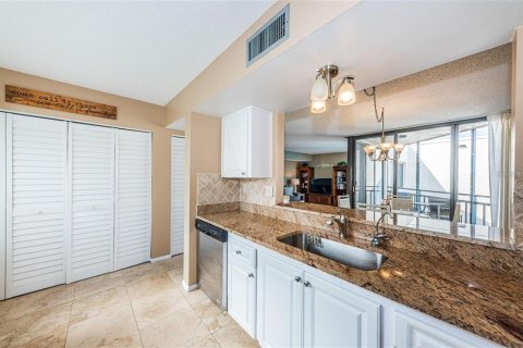 Condominio en alquiler en Saint Petersburg, Florida, 2 dormitorios, 100.52 m2 № 1142755 - foto 6