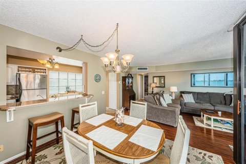 Condominio en alquiler en Saint Petersburg, Florida, 2 dormitorios, 100.52 m2 № 1142755 - foto 10