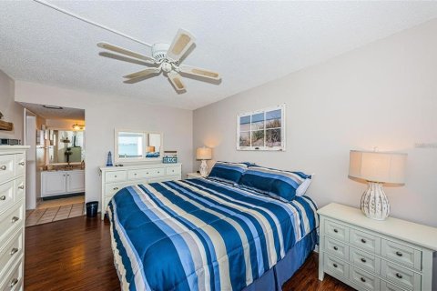 Condominio en alquiler en Saint Petersburg, Florida, 2 dormitorios, 100.52 m2 № 1142755 - foto 12