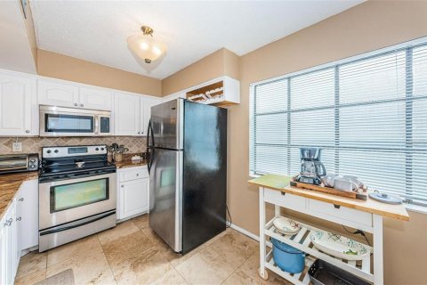 Condominio en alquiler en Saint Petersburg, Florida, 2 dormitorios, 100.52 m2 № 1142755 - foto 7