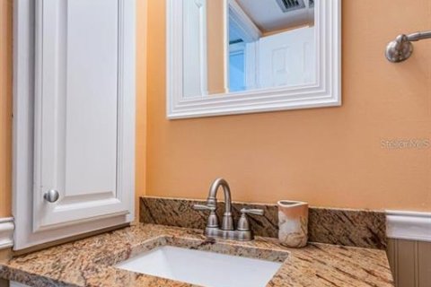 Condominio en alquiler en Saint Petersburg, Florida, 2 dormitorios, 100.52 m2 № 1142755 - foto 18