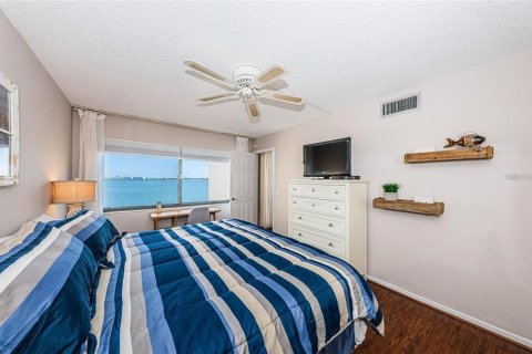 Condominio en alquiler en Saint Petersburg, Florida, 2 dormitorios, 100.52 m2 № 1142755 - foto 13
