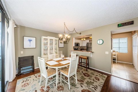 Condominio en alquiler en Saint Petersburg, Florida, 2 dormitorios, 100.52 m2 № 1142755 - foto 11