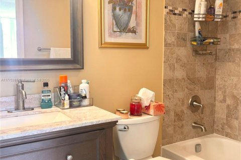 Copropriété à louer à Pembroke Pines, Floride: 2 chambres, 108.7 m2 № 1693035 - photo 7