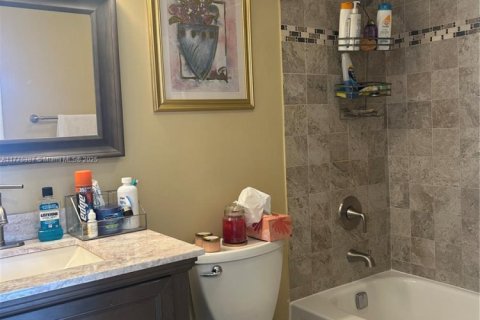 Copropriété à louer à Pembroke Pines, Floride: 2 chambres, 108.7 m2 № 1693035 - photo 13