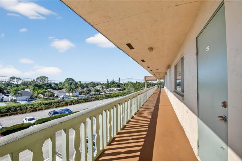 Copropriété à vendre à Palm Springs, Floride: 1 chambre, 70.98 m2 № 1957038 - photo 24