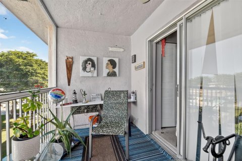 Copropriété à vendre à Palm Springs, Floride: 1 chambre, 70.98 m2 № 1957038 - photo 17