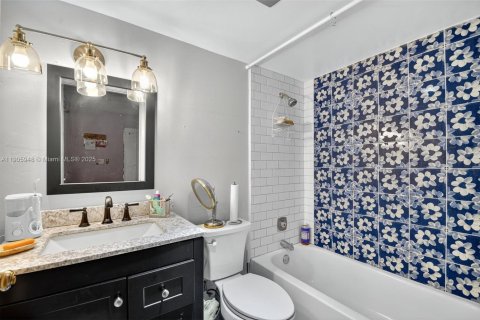 Copropriété à vendre à Palm Springs, Floride: 1 chambre, 70.98 m2 № 1957038 - photo 21