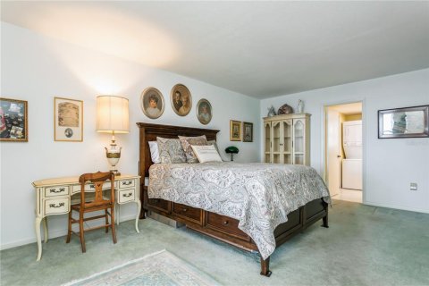 Copropriété à vendre à Saint Petersburg, Floride: 2 chambres, 157.93 m2 № 1444834 - photo 15