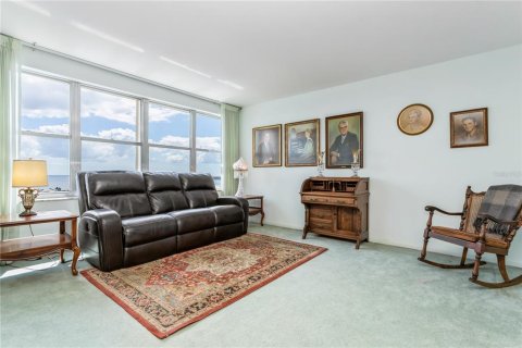 Copropriété à vendre à Saint Petersburg, Floride: 2 chambres, 157.93 m2 № 1444834 - photo 12