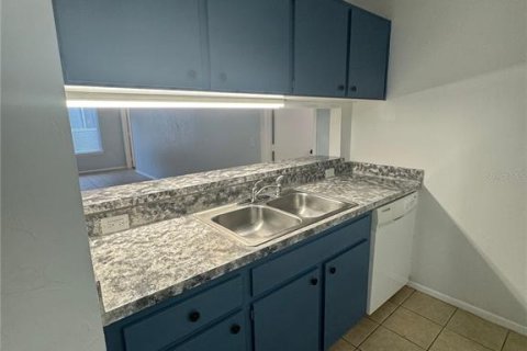 Copropriété à louer à Gainesville, Floride: 4 chambres, 109.35 m2 № 2330572 - photo 4