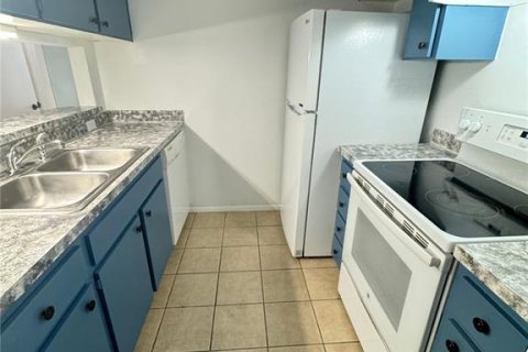 Copropriété à louer à Gainesville, Floride: 4 chambres, 109.35 m2 № 2330572 - photo 2