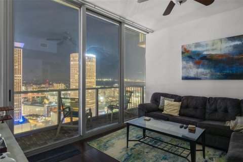 Condo in Tampa, Florida, 1 bedroom  № 1603100 - photo 14