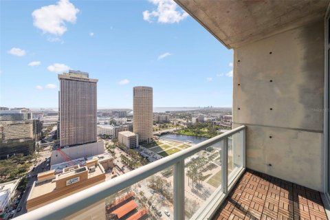 Condo in Tampa, Florida, 1 bedroom  № 1603100 - photo 24