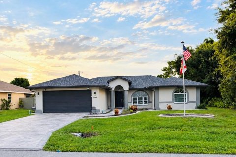 Villa ou maison à Port Charlotte, Floride 3 chambres, 162.3 m2 № 2418812