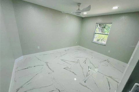 Villa ou maison à vendre à Port Charlotte, Floride: 3 chambres, 162.3 m2 № 2418812 - photo 8