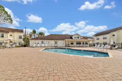 Condominio en venta en Kissimmee, Florida, 3 dormitorios, 113.34 m2 № 2102521 - foto 23