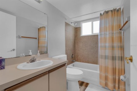 Condominio en venta en Kissimmee, Florida, 3 dormitorios, 113.34 m2 № 2102521 - foto 15