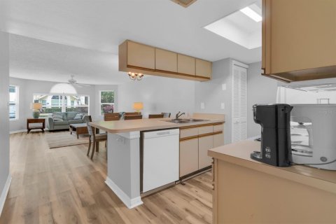 Condominio en venta en Kissimmee, Florida, 3 dormitorios, 113.34 m2 № 2102521 - foto 6