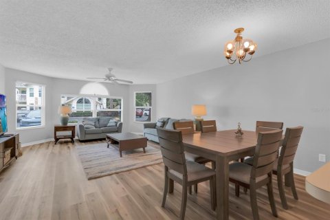 Condominio en venta en Kissimmee, Florida, 3 dormitorios, 113.34 m2 № 2102521 - foto 4