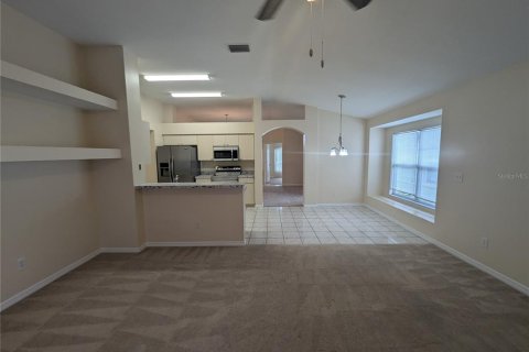 House in Valrico, Florida 3 bedrooms, 173.36 sq.m. № 1913002 - photo 9