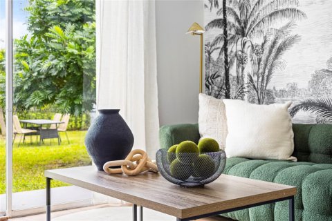 House in Cutler Bay, Florida 3 bedrooms, 109.9 sq.m. № 2035471 - photo 7