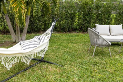 House in Cutler Bay, Florida 3 bedrooms, 109.9 sq.m. № 2035471 - photo 29