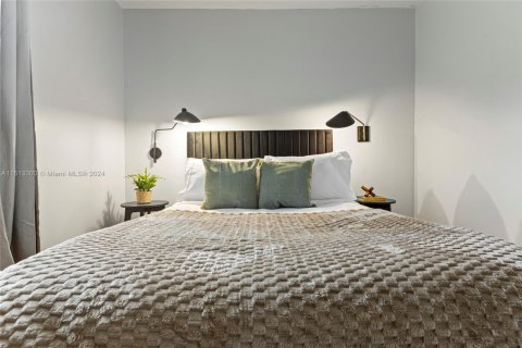 House in Cutler Bay, Florida 3 bedrooms, 109.9 sq.m. № 2035471 - photo 20