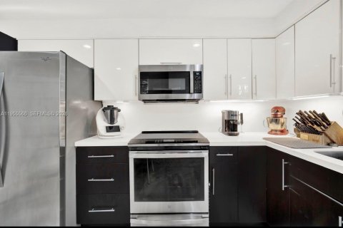 Touwnhouse à vendre à Weston, Floride: 4 chambres, 160.54 m2 № 2009572 - photo 9