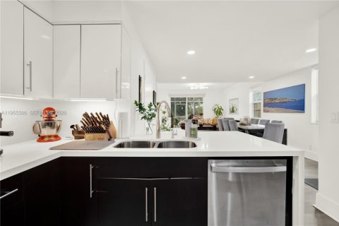 Touwnhouse à vendre à Weston, Floride: 4 chambres, 160.54 m2 № 2009572 - photo 10