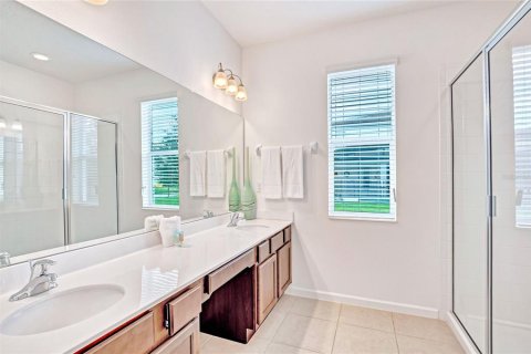 Villa ou maison à louer à Kissimmee, Floride: 6 chambres, 266.82 m2 № 2413439 - photo 12