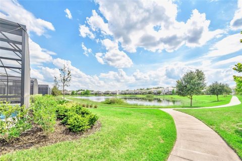 Villa ou maison à louer à Kissimmee, Floride: 6 chambres, 266.82 m2 № 2413439 - photo 28