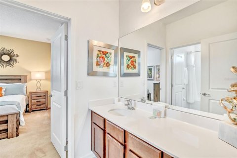 Villa ou maison à louer à Kissimmee, Floride: 6 chambres, 266.82 m2 № 2413439 - photo 10