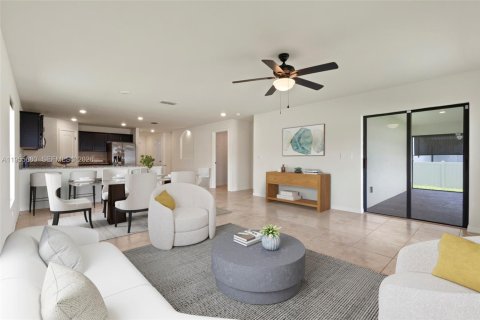 Купить виллу или дом в Кейп-Корал, Флорида 3 спальни, № 2026843 - фото 2