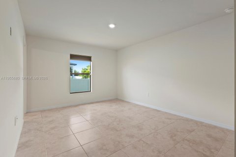 Купить виллу или дом в Кейп-Корал, Флорида 3 спальни, № 2026843 - фото 14