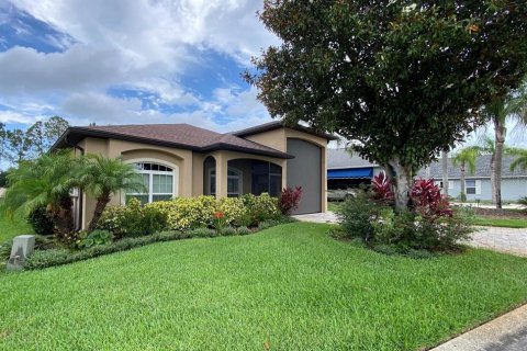House in Polk City, Florida 2 bedrooms, 168.9 sq.m. № 1761957 - photo 2