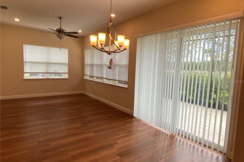 House in Polk City, Florida 2 bedrooms, 168.9 sq.m. № 1761957 - photo 11