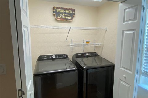 House in Polk City, Florida 2 bedrooms, 168.9 sq.m. № 1761957 - photo 22