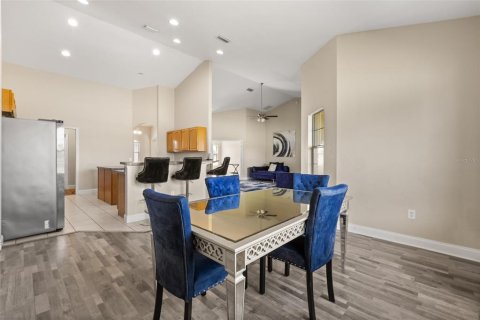House in Ocala, Florida 3 bedrooms, 209.59 sq.m. № 2205455 - photo 17