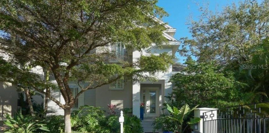 Villa ou maison à Sarasota, Floride 4 chambres, 219.71 m2 № 2396892