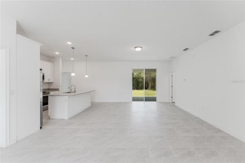 House in Ocala, Florida 4 bedrooms, 154.22 sq.m. № 1385295 - photo 3