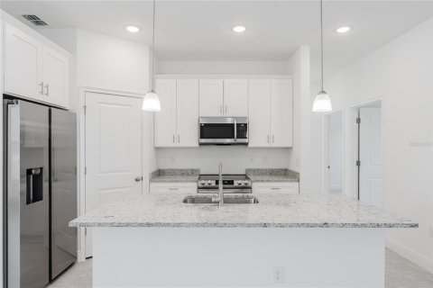 House in Ocala, Florida 4 bedrooms, 154.22 sq.m. № 1385295 - photo 10