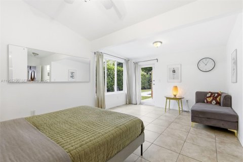 Casa en venta en North Miami, Florida, 4 dormitorios, 166.95 m2 № 2009820 - foto 16