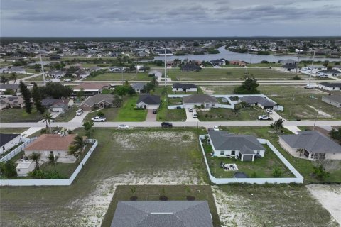 Terrain à vendre à Cape Coral, Floride № 2221223 - photo 28