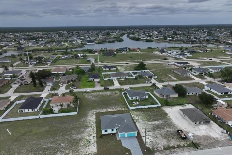 Terrain à vendre à Cape Coral, Floride № 2221223 - photo 17
