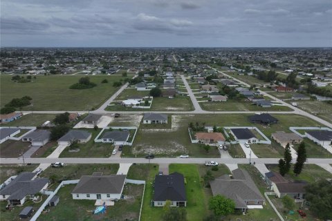 Terrain à vendre à Cape Coral, Floride № 2221223 - photo 23